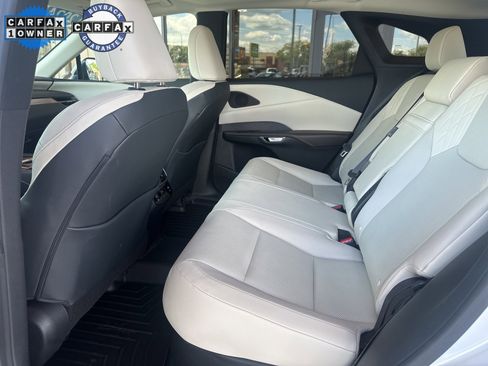 Used 2024 Lexus RX 350 AWD image 2