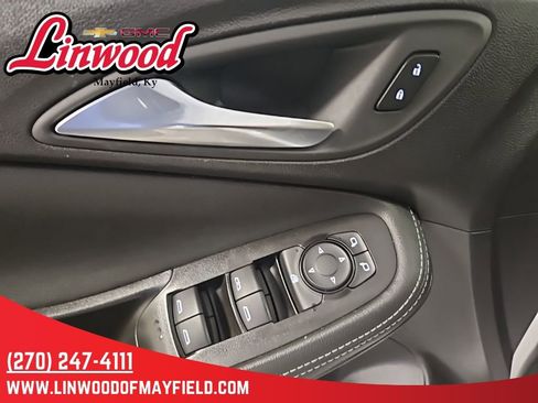 Used 2024 Buick Encore GX Sport Touring image 13