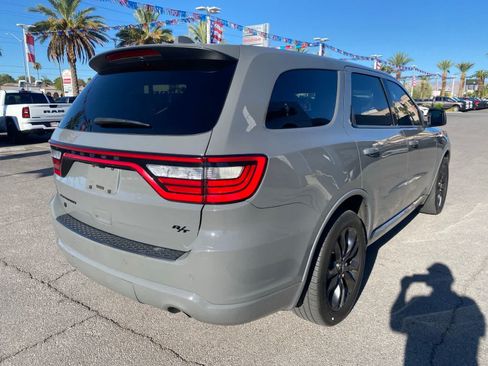 Used 2022 Dodge Durango R/T w/ Blacktop Package AWD/4WD image 5