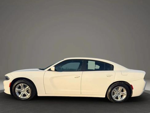 Used 2022 Dodge Charger SXT RWD image 8