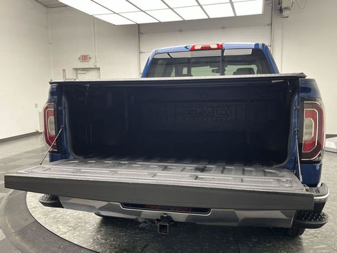 Used 2017 GMC Sierra 1500 SLT w/ SLT Premium Package AWD/4WD image 32