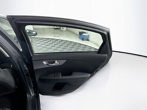 Used 2022 Kia Forte LXS FWD image 27