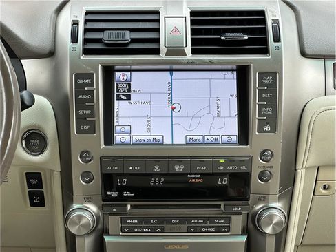 Used 2012 Lexus GX 460 image 27