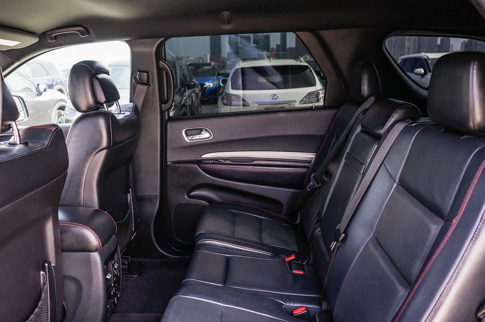 Used 2016 Dodge Durango R/T w/ Blacktop Package RWD image 18