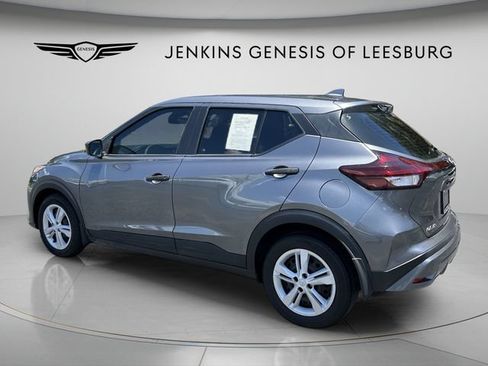 Used 2024 Nissan Kicks S FWD image 7