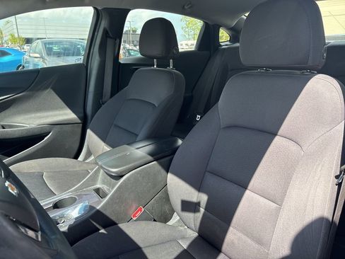 Used 2021 Chevrolet Malibu LT image 11
