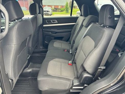 Used 2017 Ford Explorer XLT AWD/4WD image 20