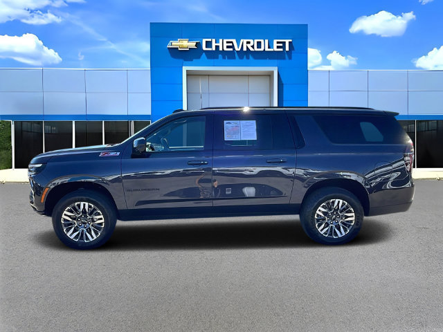 Used 2025 Chevrolet Suburban Z71 AWD/4WD image 6