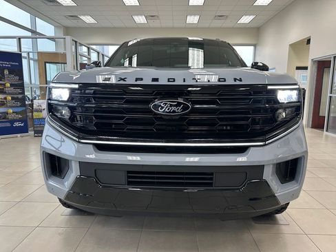 New 2025 Ford Expedition Platinum w/ Stealth Performance Package image 3