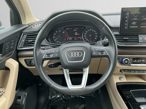 Used 2022 Audi Q5 2.0T Premium w/ Convenience Package image 12