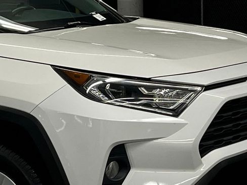Used 2020 Toyota RAV4 XLE w/ Convenience Package AWD/4WD image 39