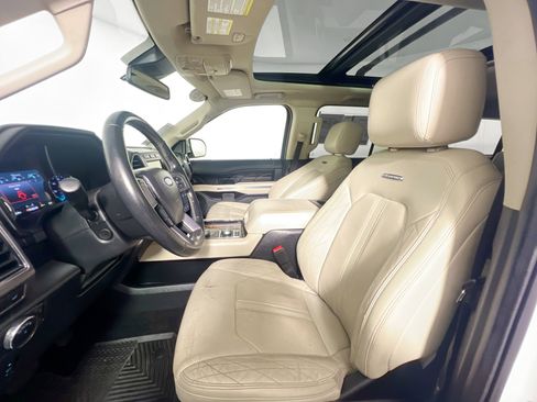 Used 2018 Ford Expedition Max Platinum AWD/4WD image 14