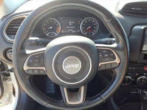Used 2016 Jeep Renegade Limited image 14