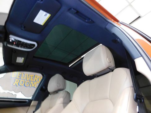 Used 2023 Porsche Macan S AWD/4WD image 37
