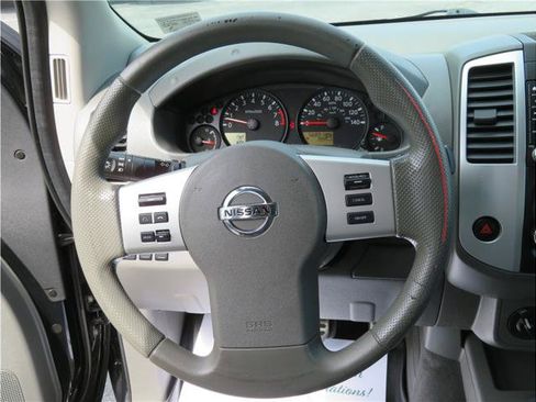 Used 2021 Nissan Frontier SV w/ SV Utility Package AWD/4WD image 10