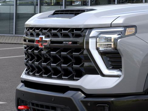 New 2026 Chevrolet Silverado 2500 ZR2 image 37