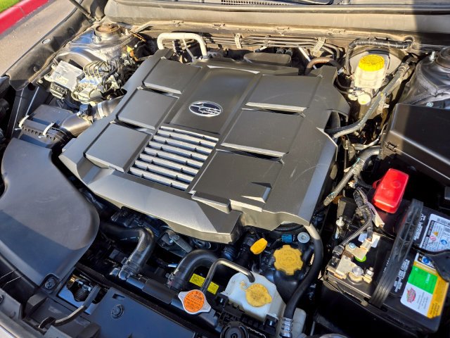Used 2019 Subaru Outback 3.6R Limited AWD/4WD image 16