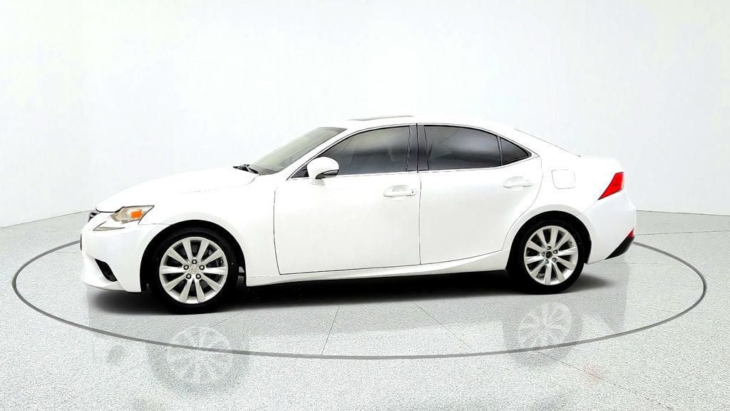 Used 2016 Lexus IS 200t RWD image 8