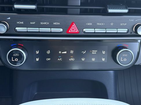 Certified 2026 Hyundai Palisade Calligraphy AWD/4WD image 20