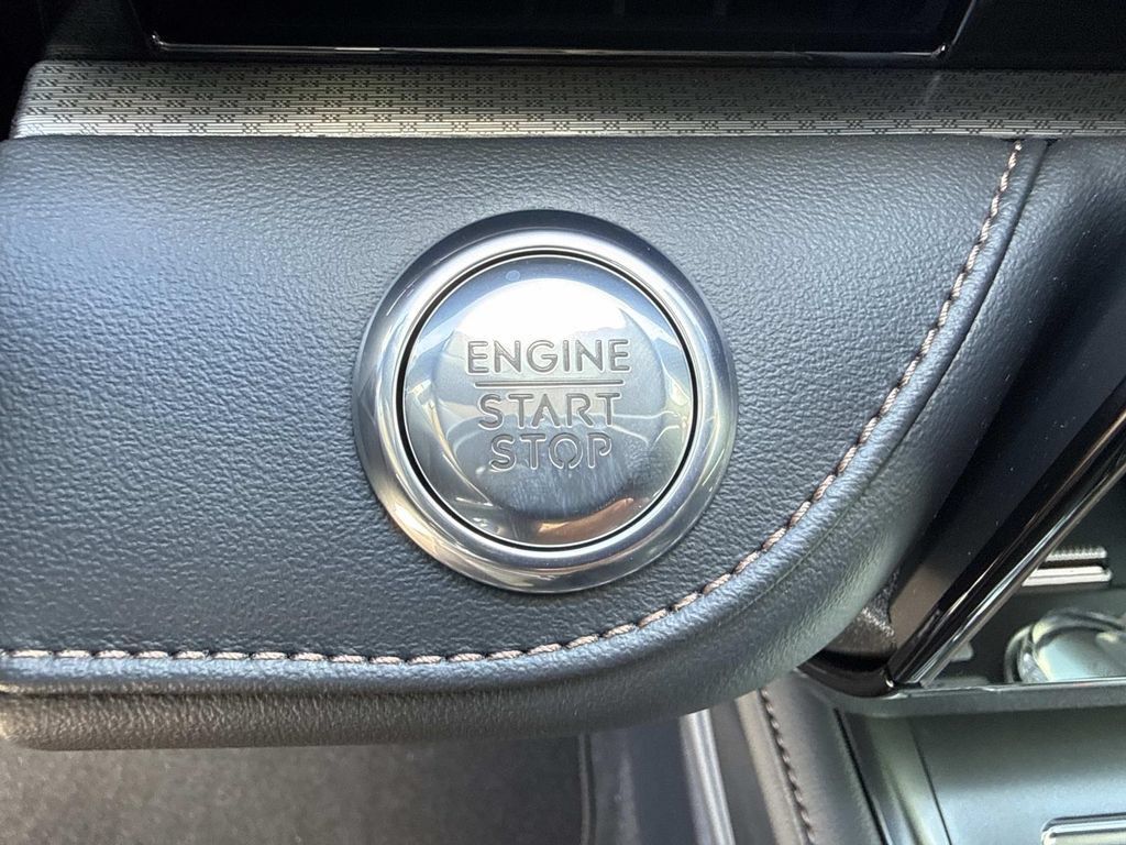 New 2026 Lincoln Nautilus Premier w/ Equipment Group 102A AWD/4WD image 28