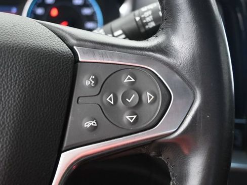 Used 2020 Chevrolet Traverse LT w/ LT Premium Package FWD image 33