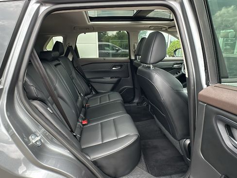 Certified 2023 Nissan Rogue SV w/ SV Premium B Package AWD/4WD image 24