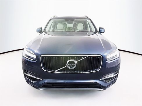 Used 2019 Volvo XC90 T6 Momentum w/ Advanced Package image 2