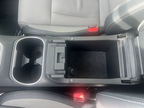 Used 2023 Subaru Outback Limited w/ Tech Package 2 image 25