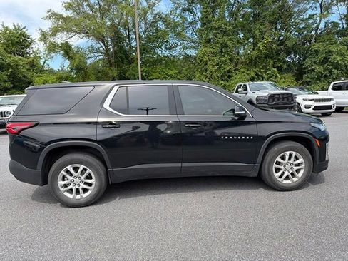 Used 2023 Chevrolet Traverse LS w/ Safety Package FWD image 10