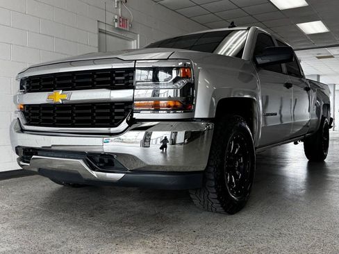 Used 2018 Chevrolet Silverado 1500 W/T w/ Trailering Package AWD/4WD image 19