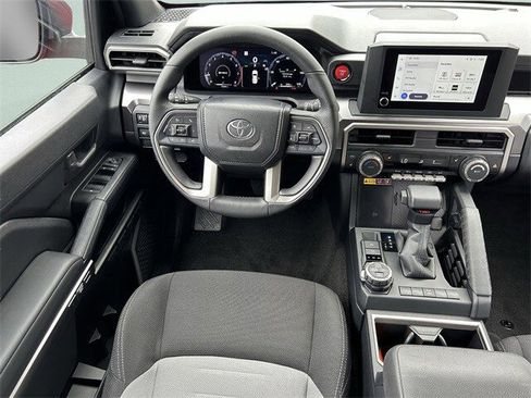 Used 2025 Toyota 4Runner TRD Off-Road image 18