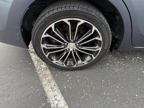 Used 2015 Toyota Corolla S image 27