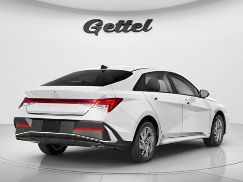 New 2026 Hyundai Elantra Blue image 3