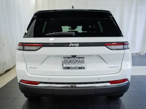Certified 2024 Jeep Grand Cherokee Laredo w/ Luxury Tech Group I AWD/4WD image 5