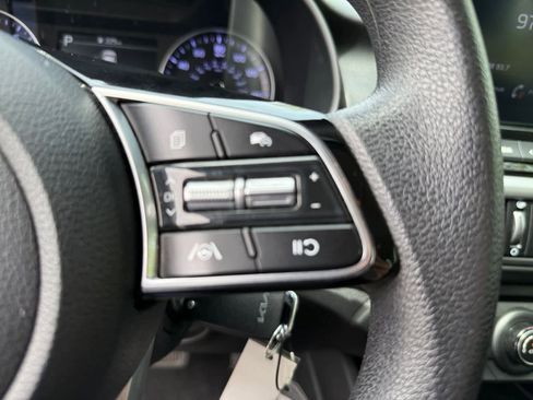 Used 2024 Kia Forte LXS FWD image 14