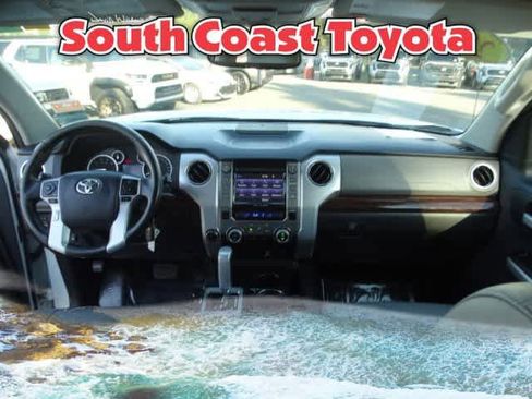 Used 2015 Toyota Tundra Limited image 25