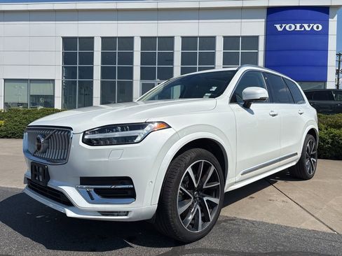 Used 2023 Volvo XC90 B6 Plus w/ Protection Package Premier AWD/4WD image 39