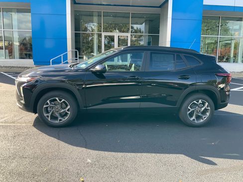 New 2026 Chevrolet Trax LT w/ Driver Confidence Package image 4