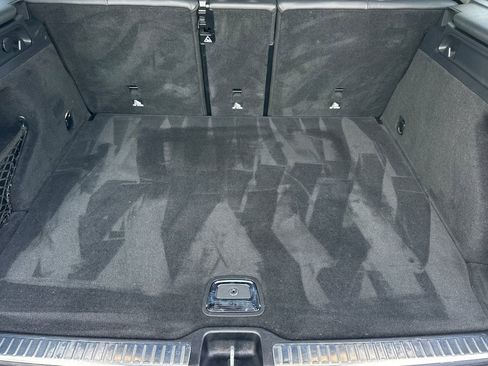 Used 2019 Mercedes-Benz GLC 300 4MATIC image 15