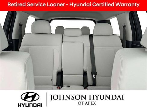 Used 2025 Hyundai Santa Fe SE AWD/4WD image 17