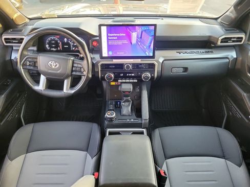 Used 2024 Toyota Tacoma TRD Sport image 10