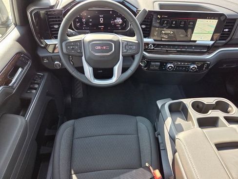 New 2026 GMC Sierra 1500 SLE w/ Preferred Package RWD image 9