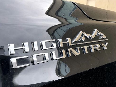 Used 2024 Chevrolet Tahoe High Country image 30