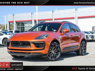 Used 2024 Porsche Macan S AWD/4WD video 1