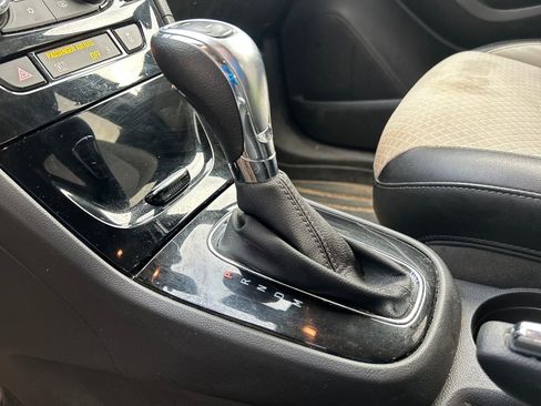 Used 2019 Buick Encore Preferred image 18