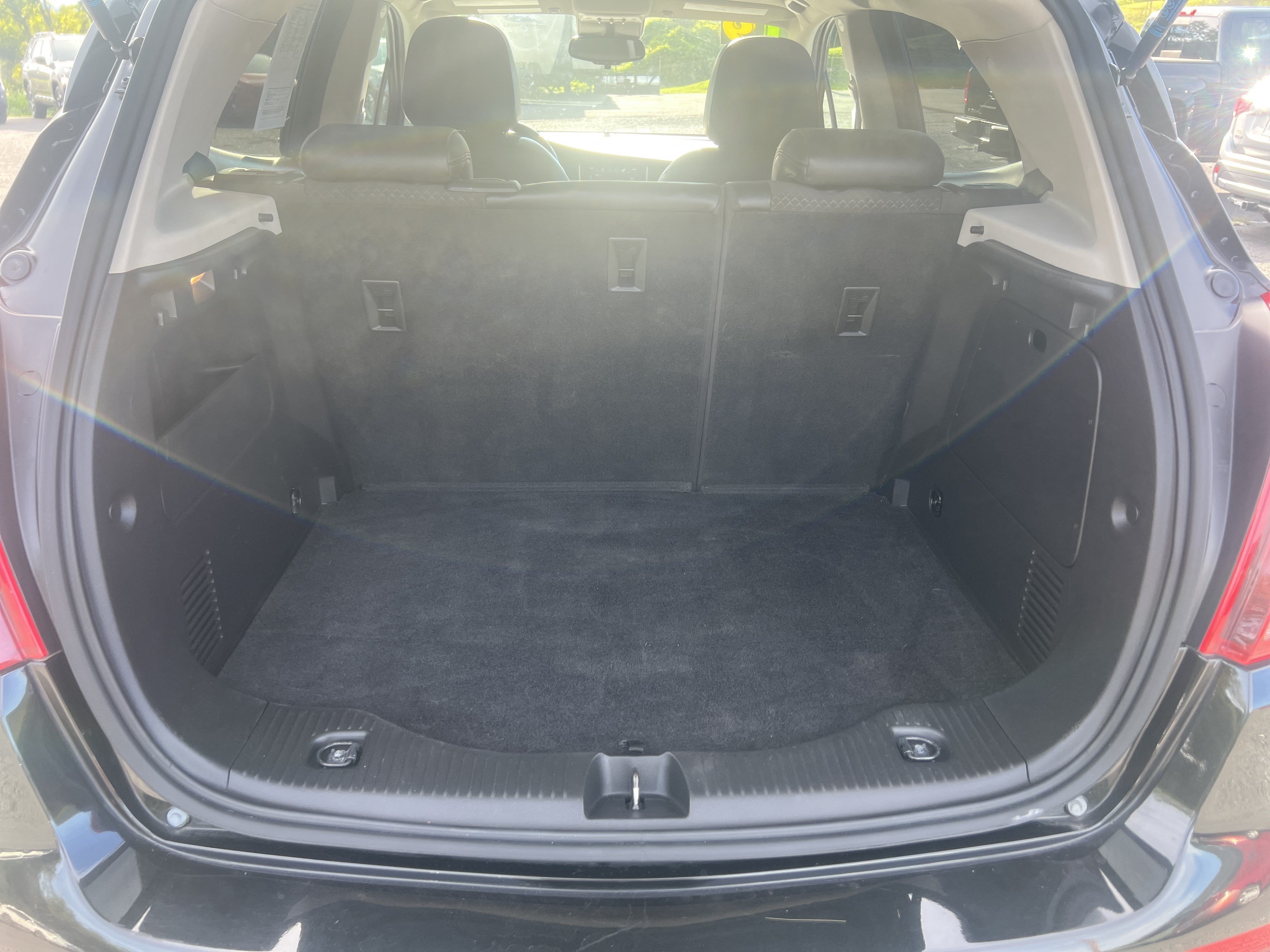 Used 2019 Buick Encore Sport Touring AWD/4WD image 5