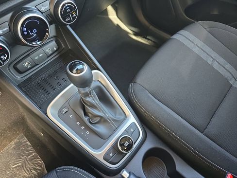 New 2026 Hyundai Venue SEL image 24