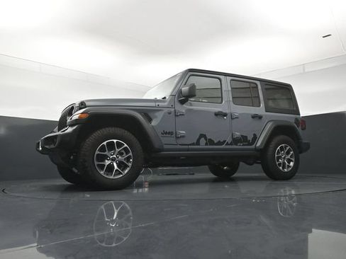 Used 2025 Jeep Wrangler Unlimited Sport AWD/4WD image 20