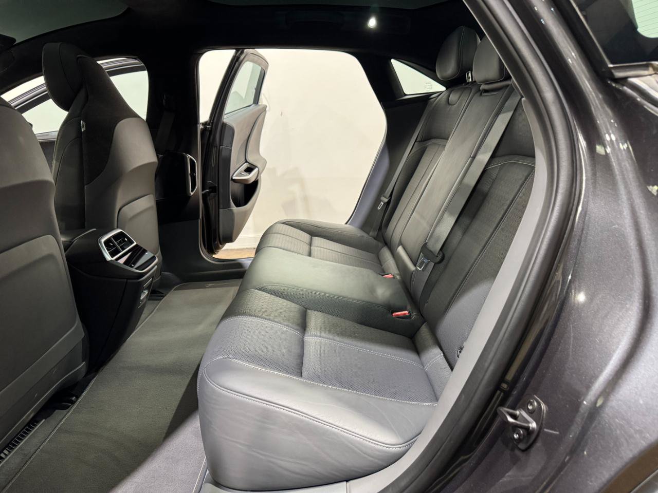 Used 2022 Lucid Air Grand Touring AWD/4WD image 14