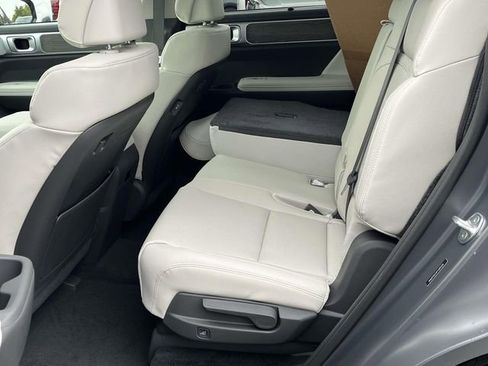 New 2026 Hyundai Santa Fe Limited FWD image 13